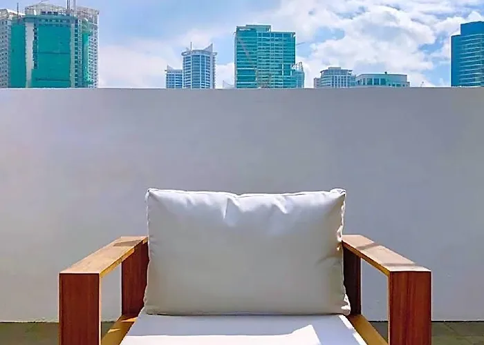 호텔 Gomez House By Durban Poblacion Makati 마닐라