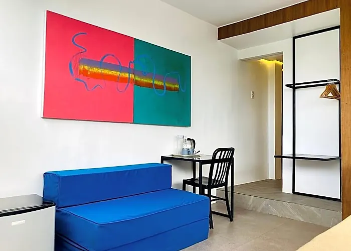 Gomez House By Durban Poblacion Makati