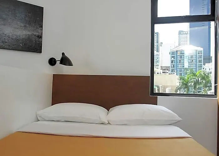 Gomez House By Durban Poblacion Makati Hotel