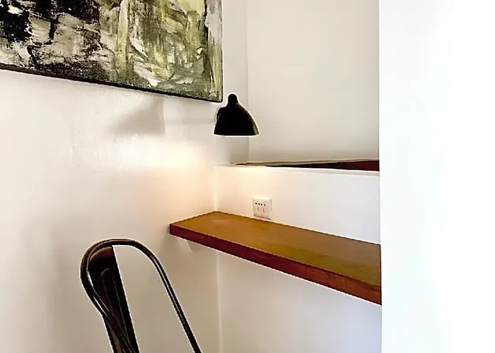 Gomez House By Durban Poblacion Makati